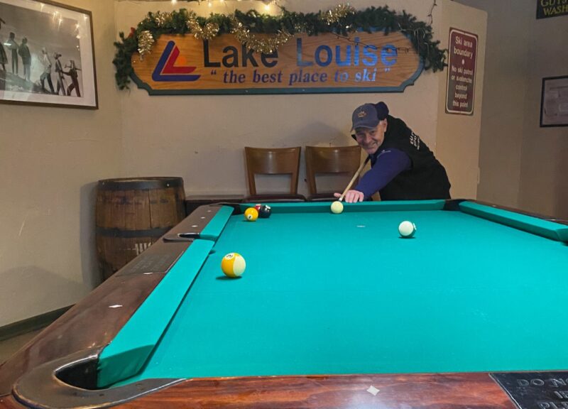 Pool at the Rose & Crown in Banff, Alberta. Image © PlanetSKI